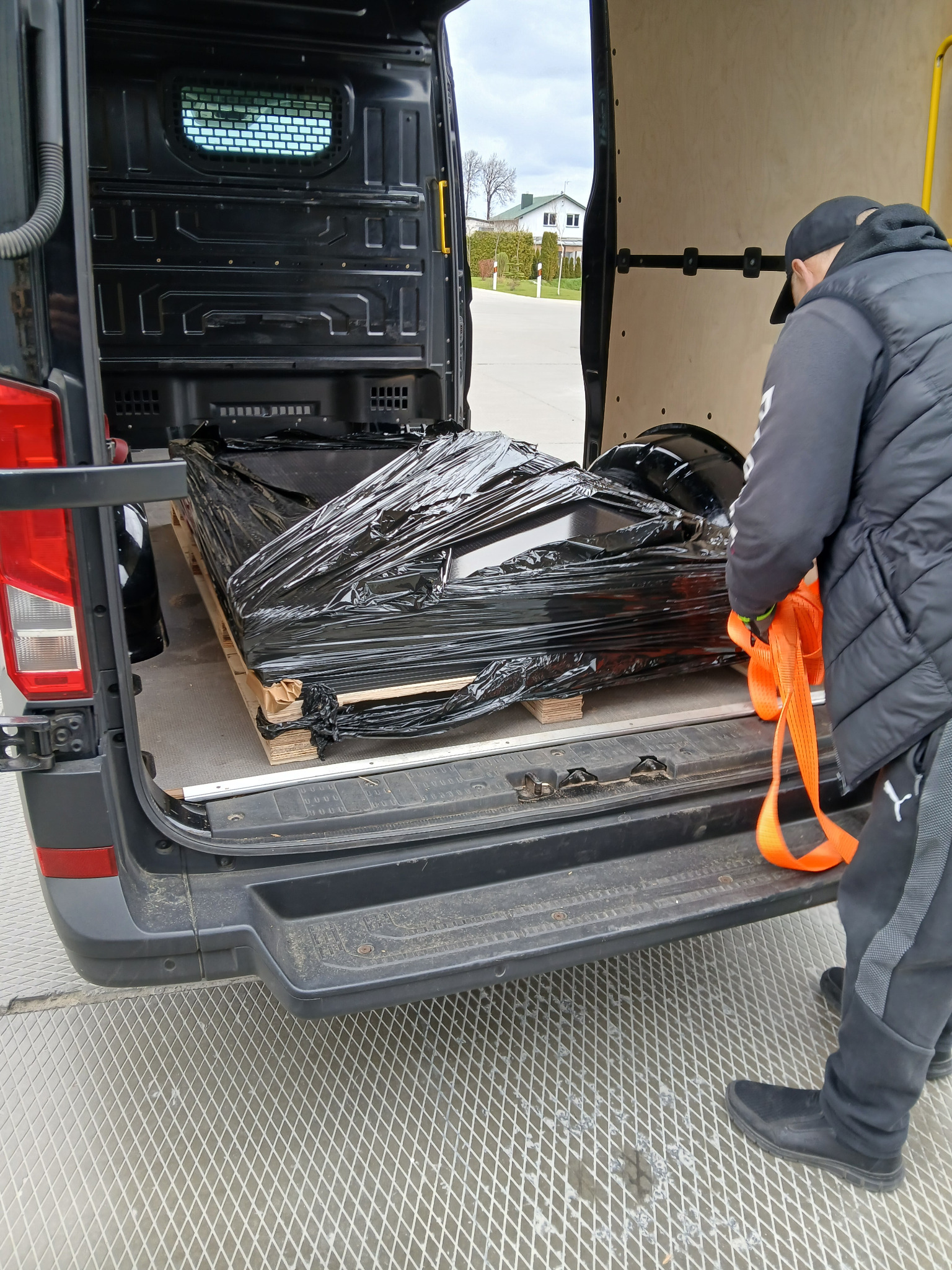 Secured cargo loading